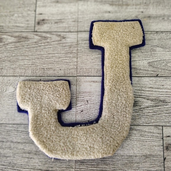Vintage‎ Letter "J" Chenille Patch 6" Applique Varsity Blue White Oh So Retro - Picture 1 of 12